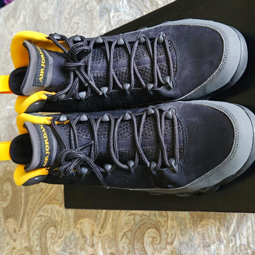 Jordan 9 dark charcoal and university gold